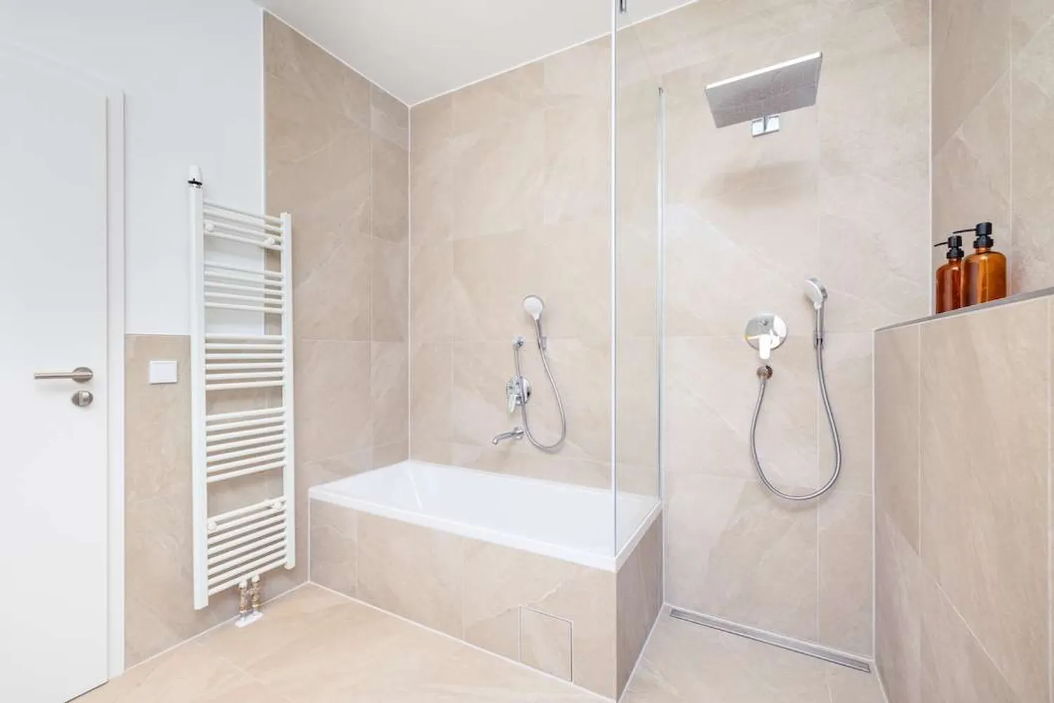 2 room apartment with 78 m² in Augsburg – Photo 6