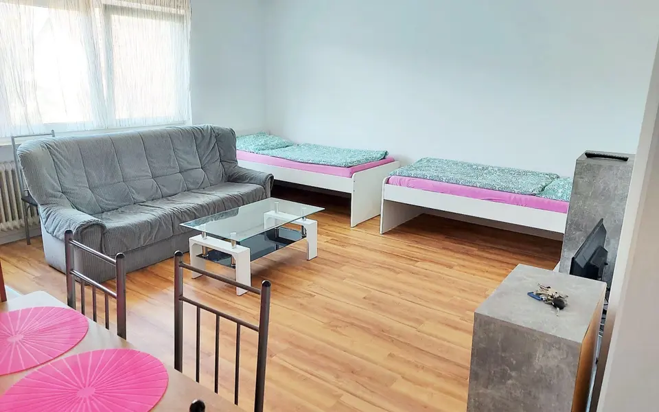 WG-Zimmer mit 52 m² in Herrenberg – Bild 3