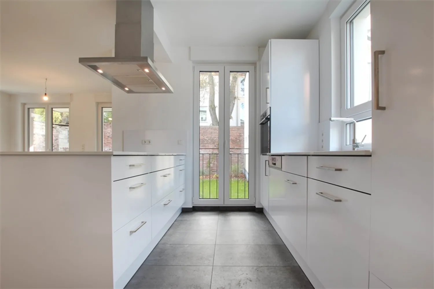 4 Zimmer Wohnung mit 145 m² in Frankfurt am Main – Bild 9