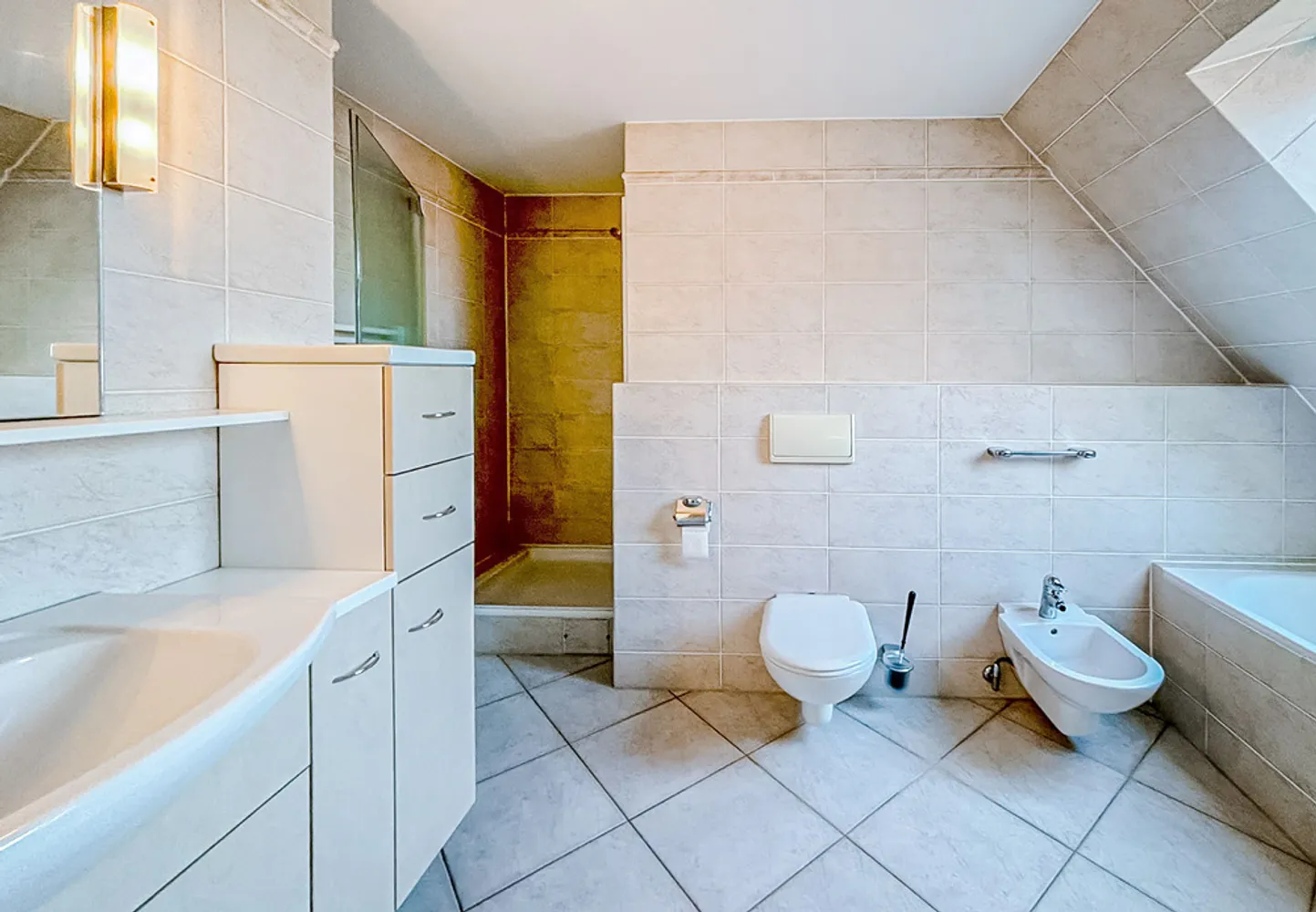2 Zimmer Wohnung mit 142 m² in Bremen – Bild 5