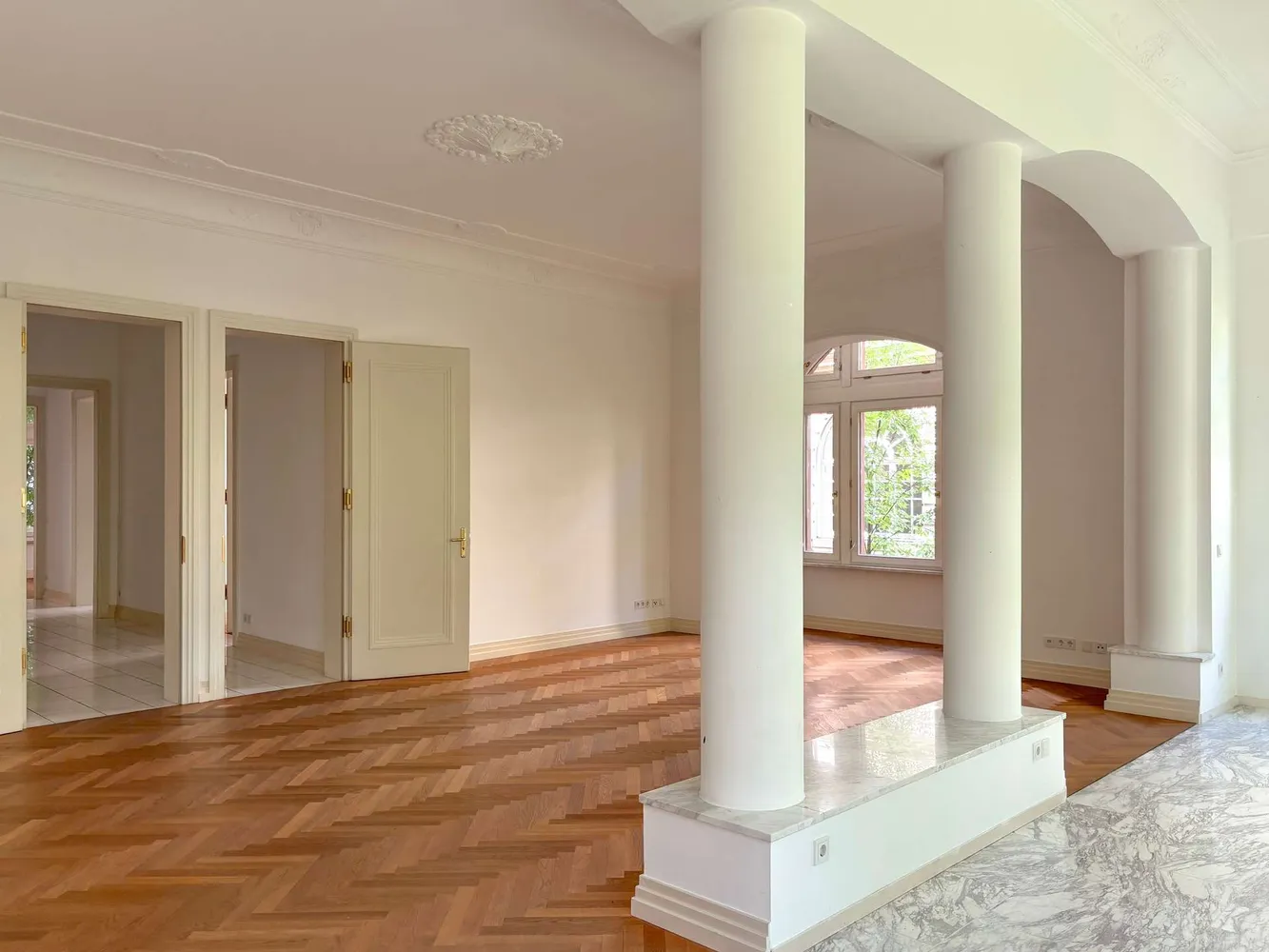 5 Zimmer Wohnung mit 202 m² in Frankfurt am Main – Bild 4