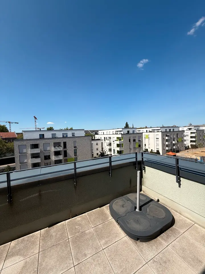 3 Zimmer Wohnung mit 112 m² in Düsseldorf – Bild 3