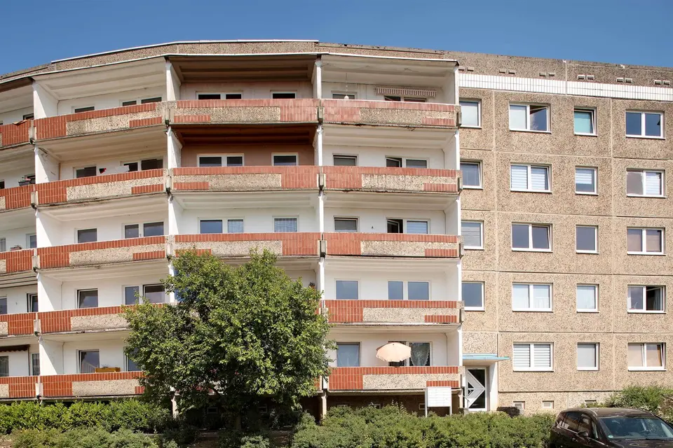 4 Zimmer Wohnung mit 87 m² in Neubrandenburg – Bild 2