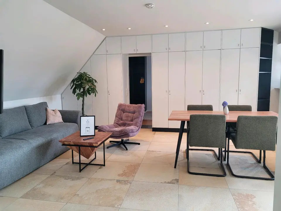 WG-Zimmer mit 60 m² in Leer – Bild 1
