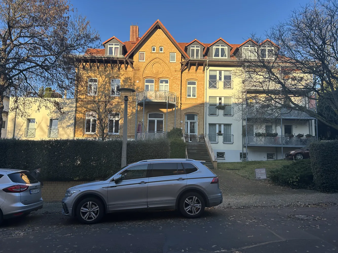 5 Zimmer Wohnung mit 140 m² in Halle (Saale) – Bild 1