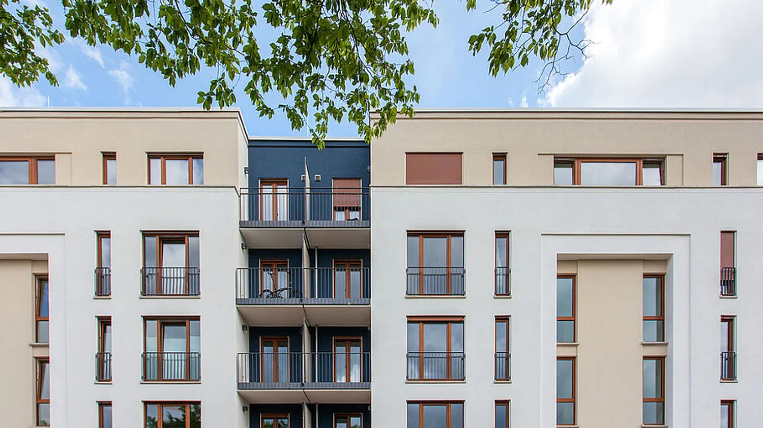 3 Zimmer Wohnung mit 81 m² in Frankfurt am Main – Bild 2