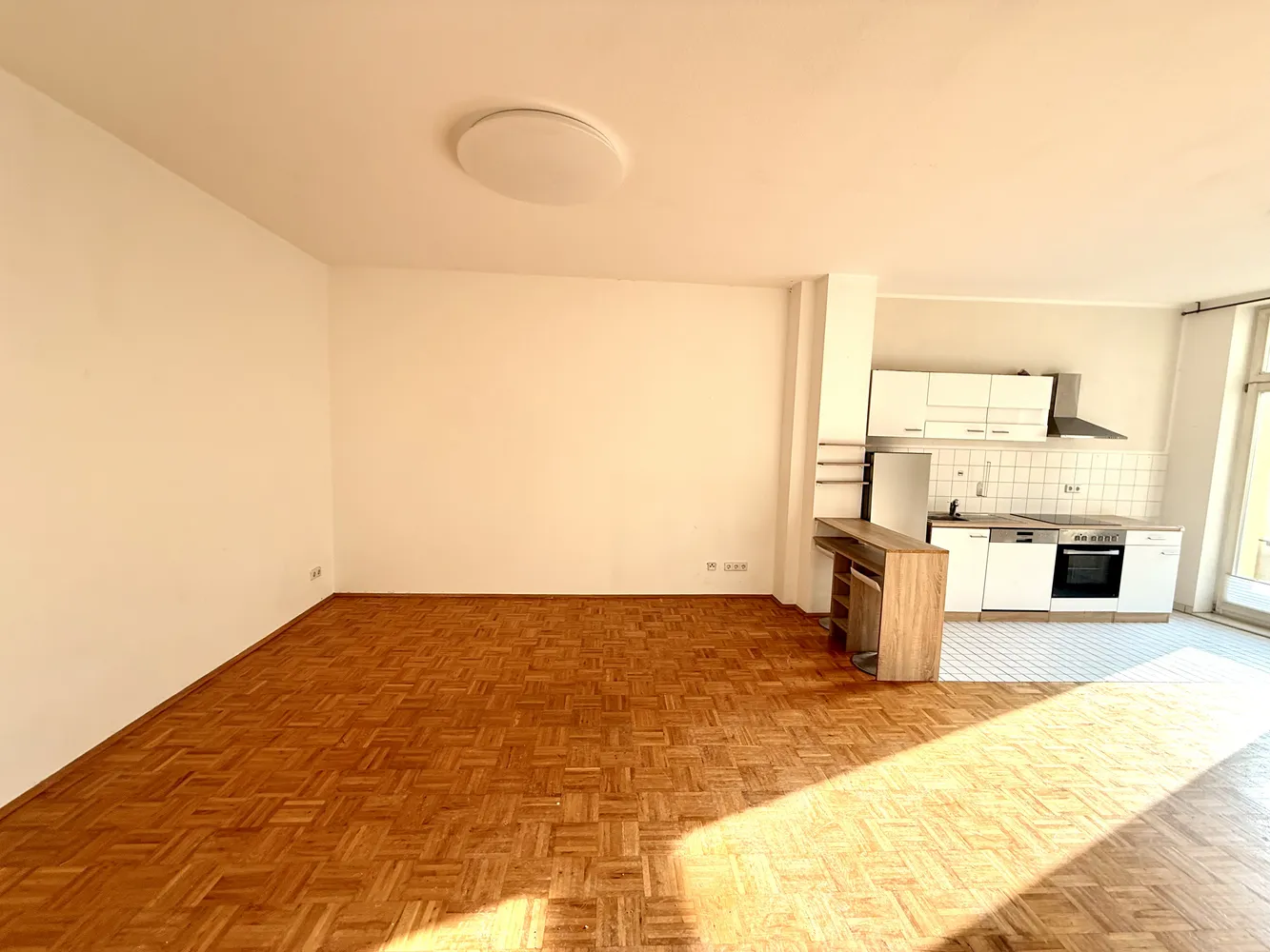 2 Zimmer Wohnung mit 67 m² in Halle (Saale) – Bild 2