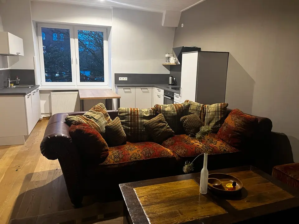 Shared room with 65 m² in Neumünster – Photo 1