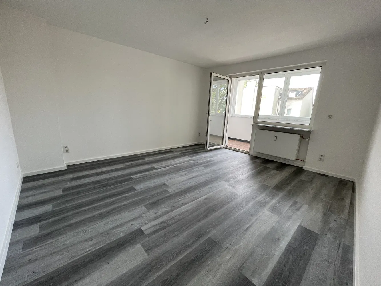2 Zimmer Wohnung mit 65 m² in Wuppertal – Bild 2