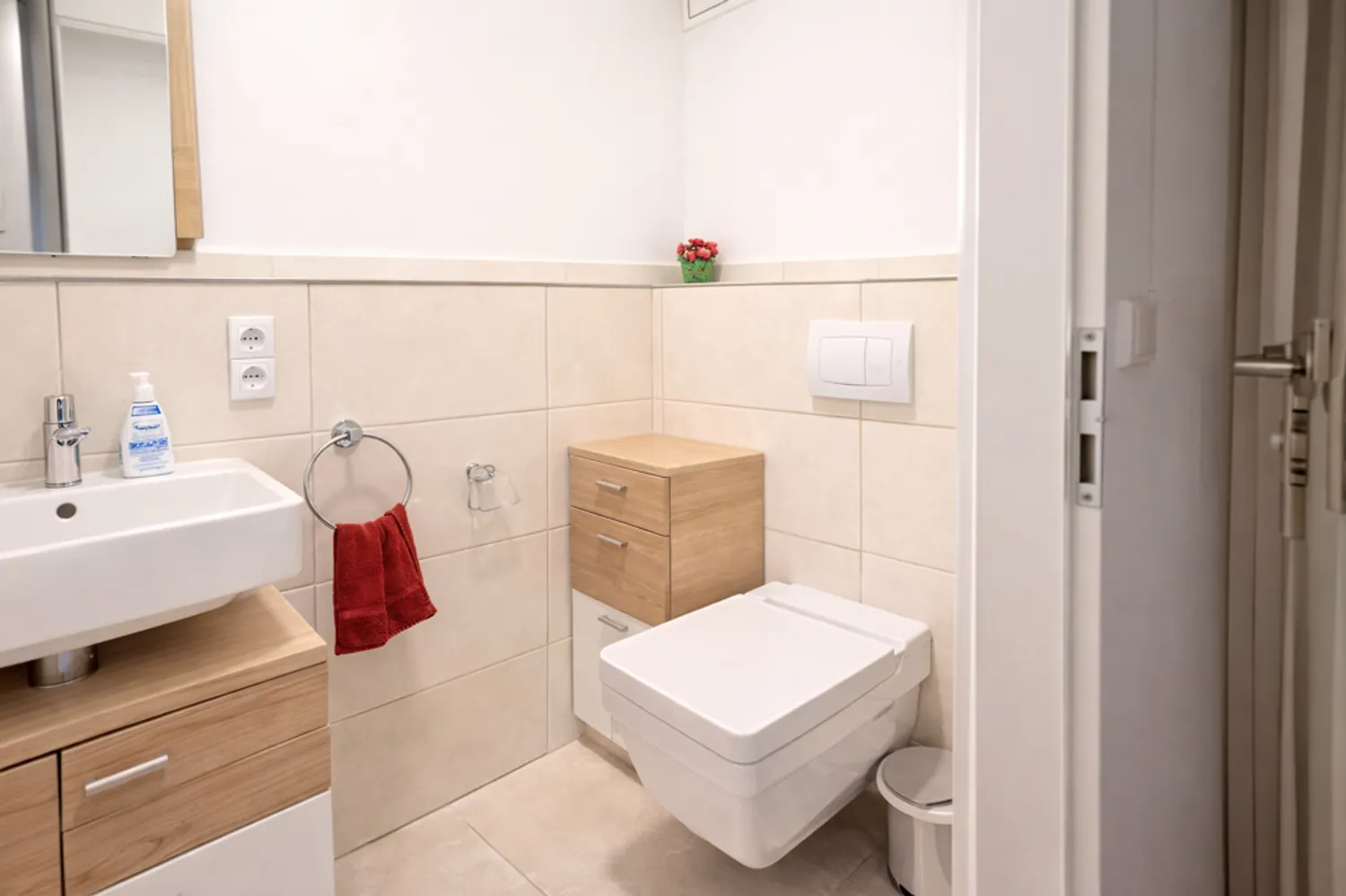 4 Zimmer Wohnung mit 91 m² in Frankfurt am Main – Bild 12