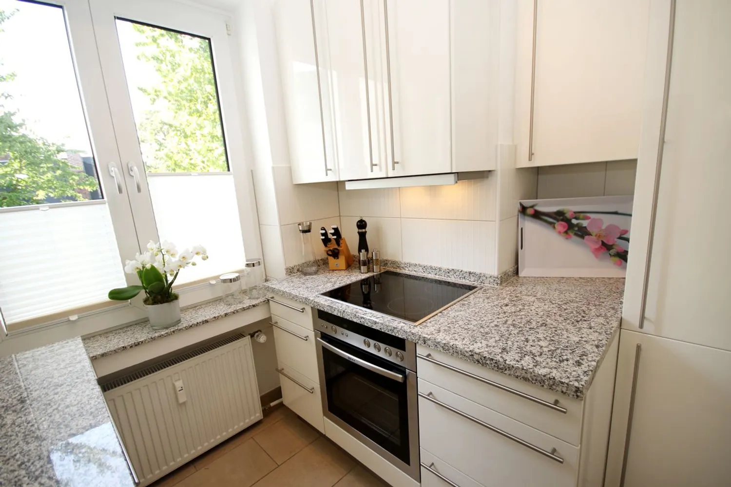2 room apartment with 65 m² in Düsseldorf – Photo 10