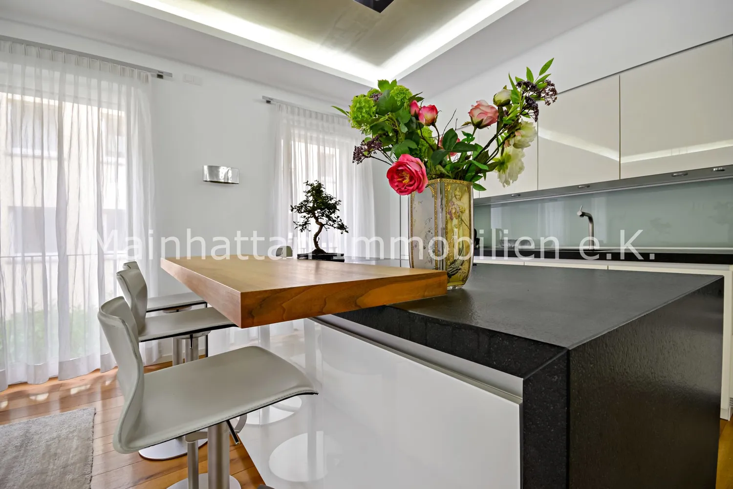3 Zimmer Wohnung mit 165 m² in Frankfurt am Main – Bild 3