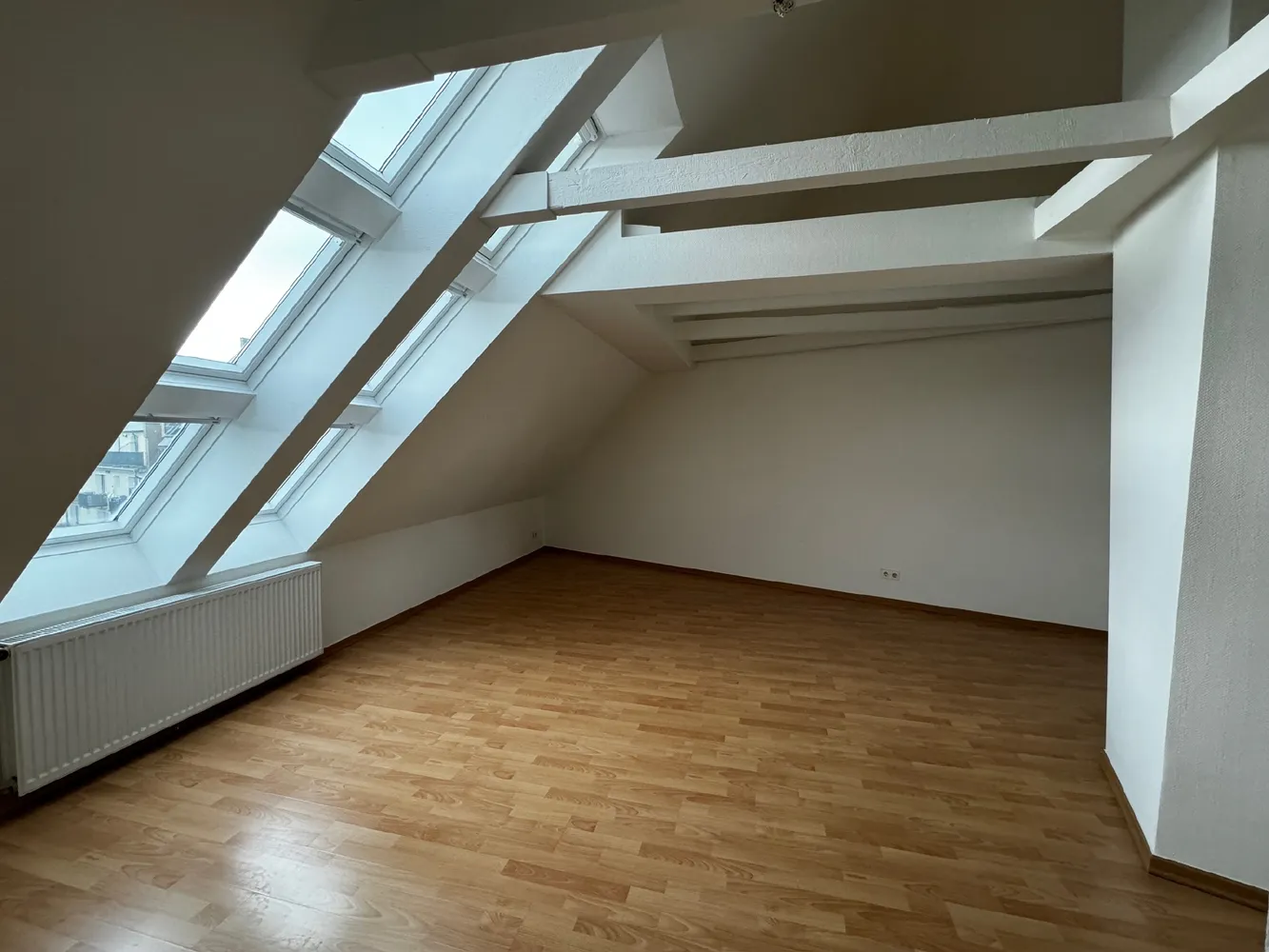 4 Zimmer Wohnung mit 120 m² in Hannover – Bild 3