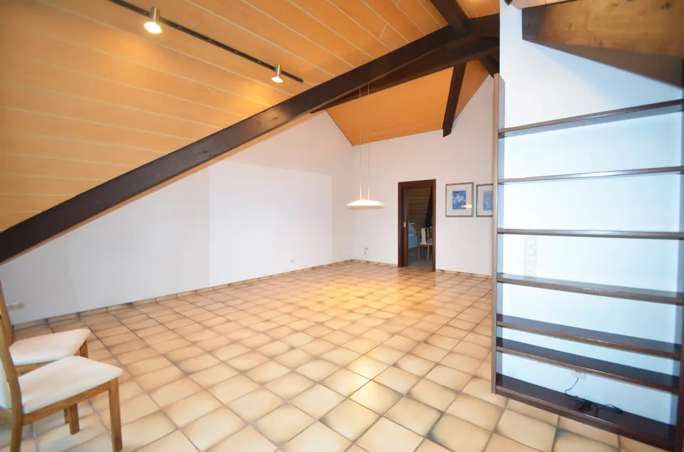 3 Zimmer Wohnung mit 100 m² in Brühl – Bild 2