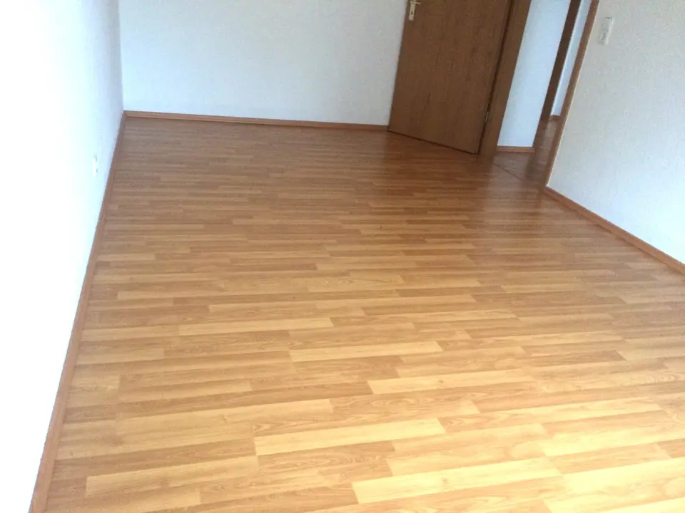 2 Zimmer Wohnung mit 56 m² in Werdau – Bild 2