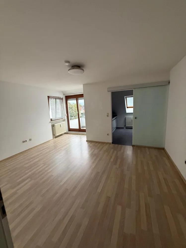 1 Zimmer Wohnung mit 35 m² in Augsburg – Bild 2