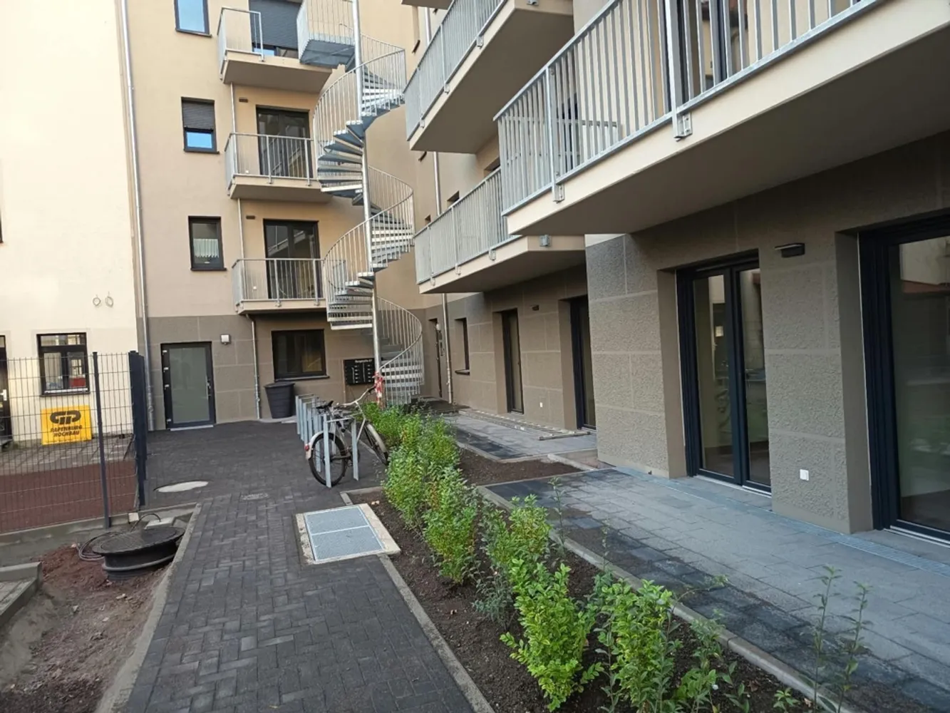 2 Zimmer Wohnung mit 75 m² in Halle (Saale) – Bild 3
