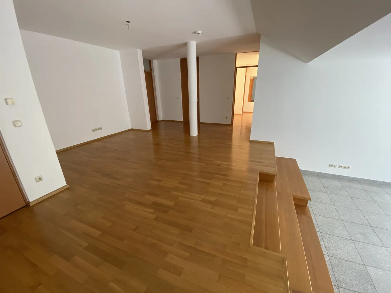 5 Zimmer Wohnung mit 154 m² in München – Bild 6