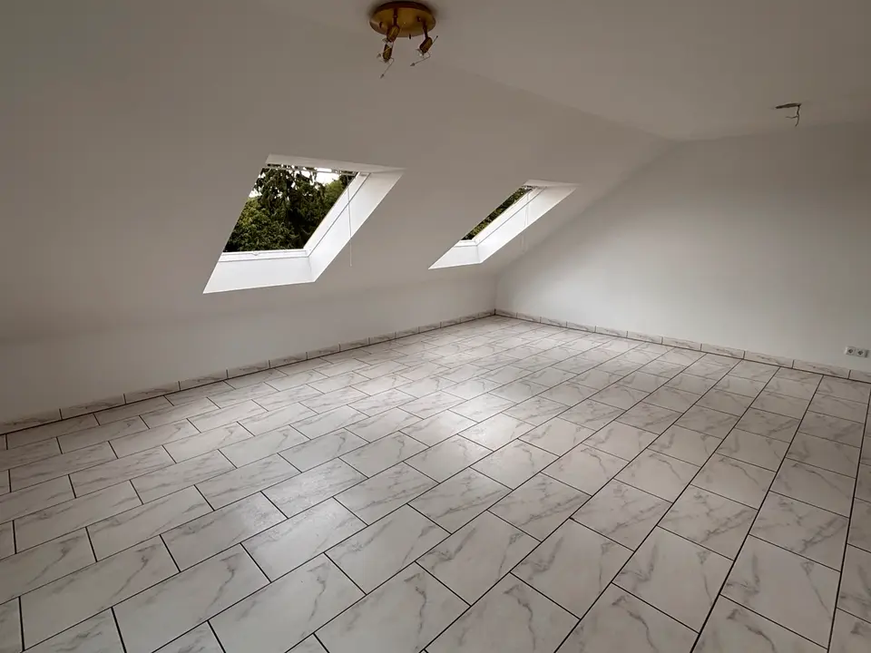 3 Zimmer Wohnung mit 110 m² in Wuppertal – Bild 3