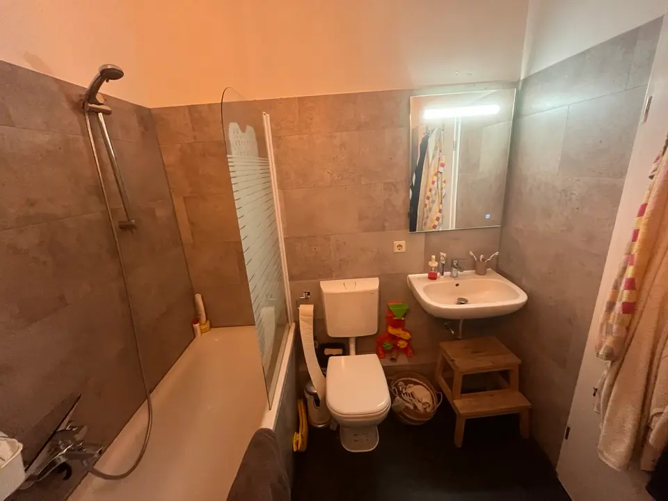 4 Zimmer Wohnung mit 100 m² in Magdeburg – Bild 8