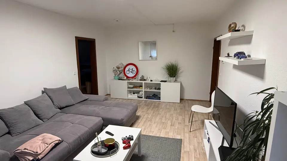 4 Zimmer Wohnung mit 94 m² in Wiesbaden – Bild 1