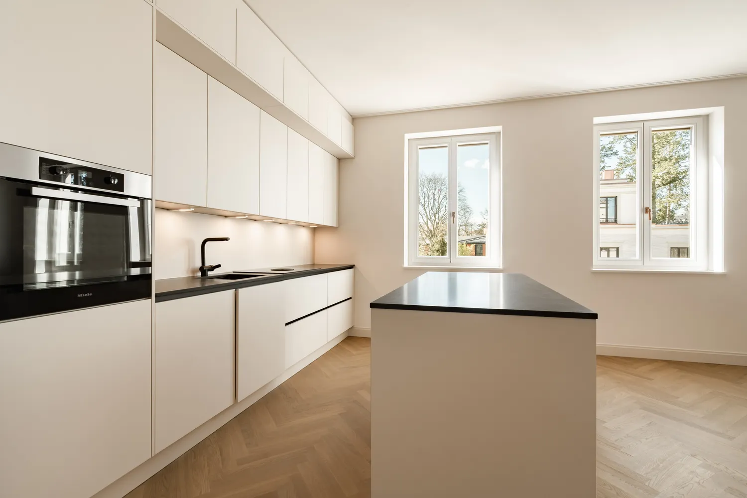 5 Zimmer Wohnung mit 244 m² in Berlin – Bild 6