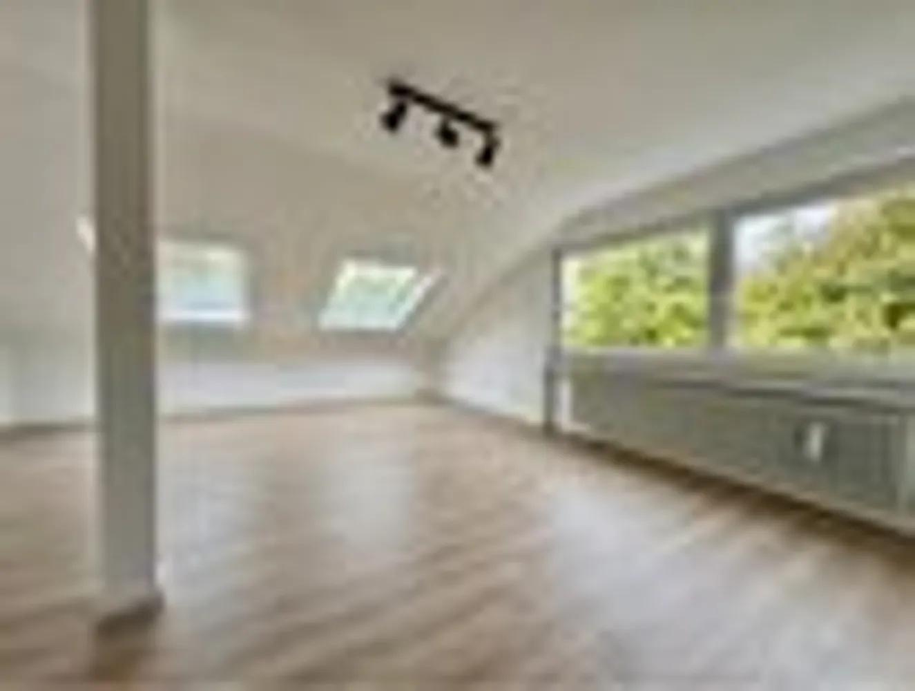 6 Zimmer Haus mit 140 m² in Böblingen – Bild 1