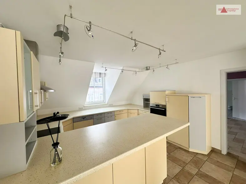 6 Zimmer Wohnung mit 175 m² in Chemnitz – Bild 6