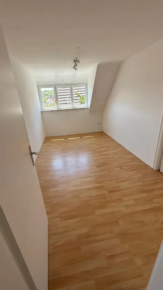 4 Zimmer Wohnung mit 66 m² in Stuttgart – Bild 3