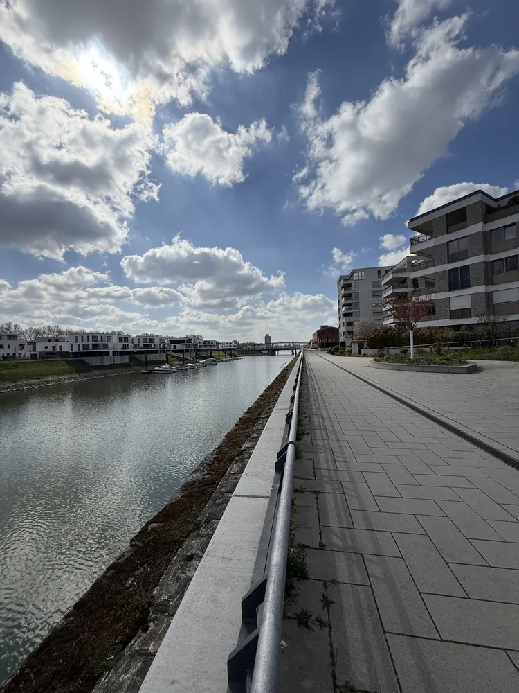 2 Zimmer Wohnung mit 109 m² in Ludwigshafen am Rhein – Bild 3
