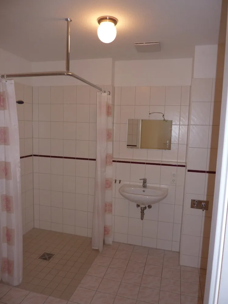 2 Zimmer Wohnung mit 65 m² in Halle (Saale) – Bild 6