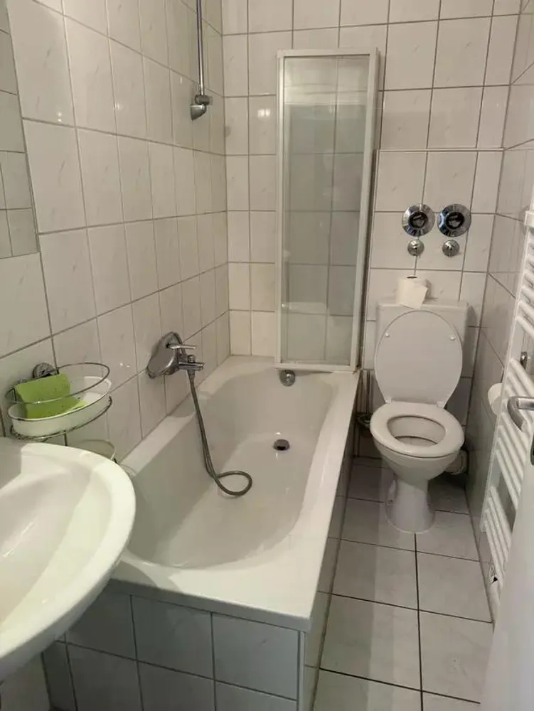 1 Zimmer Wohnung mit 30 m² in Frankfurt am Main – Bild 11