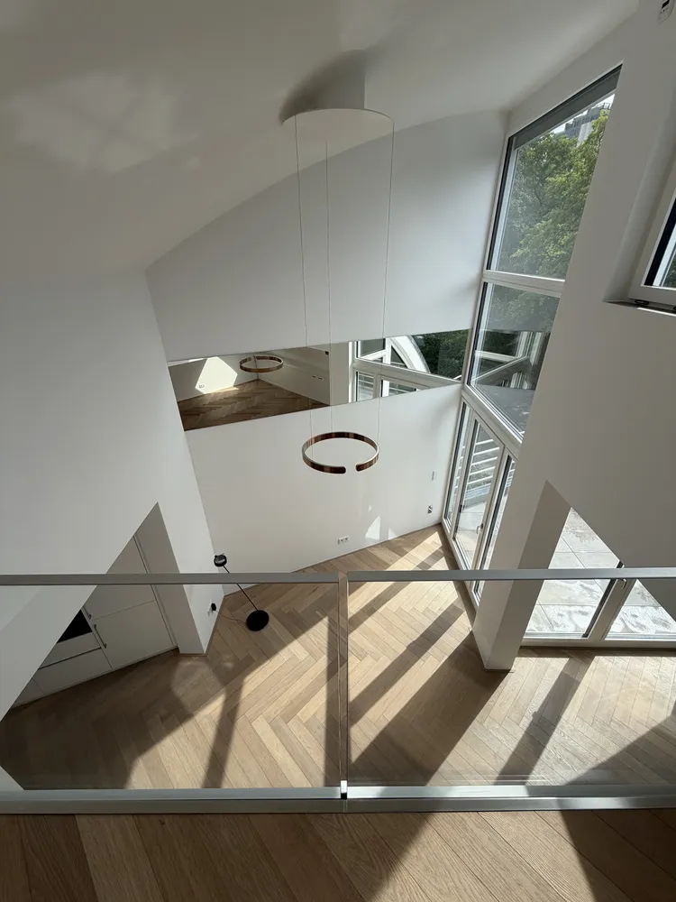 4 Zimmer Wohnung mit 138 m² in München – Bild 1