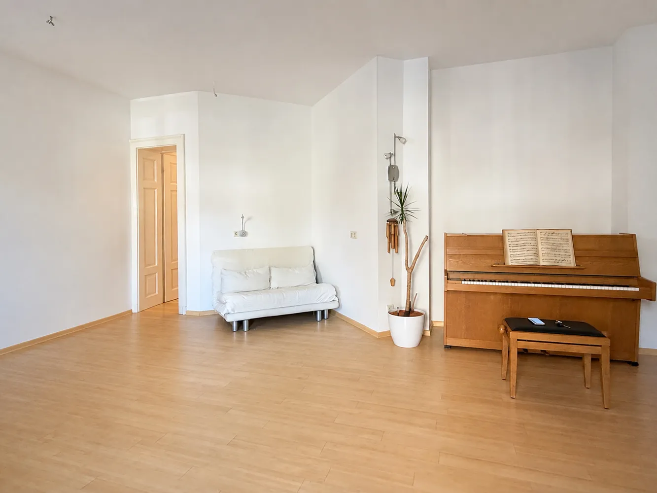 2 Zimmer Wohnung mit 77 m² in Dresden – Bild 7