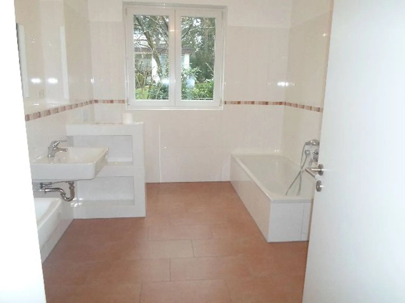 4 Zimmer Wohnung mit 144 m² in Wiesbaden – Bild 4
