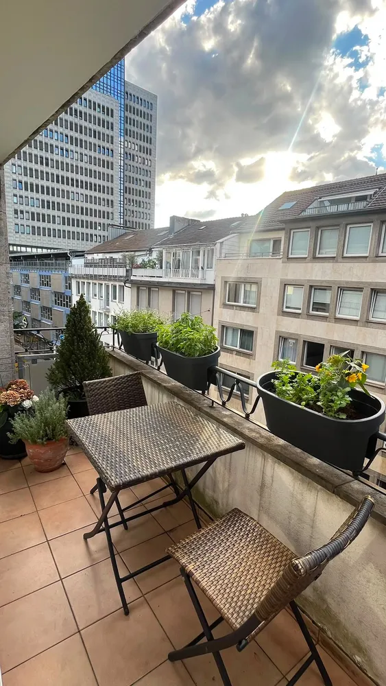 4 Zimmer Wohnung mit 103 m² in Düsseldorf – Bild 3