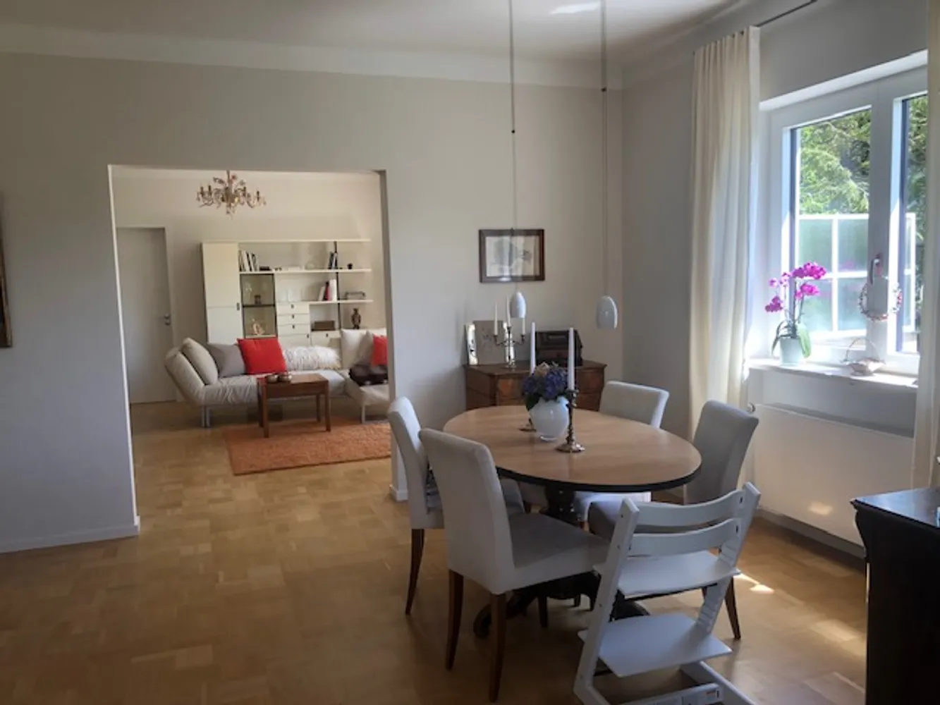 5 Zimmer Wohnung mit 140 m² in München – Bild 2