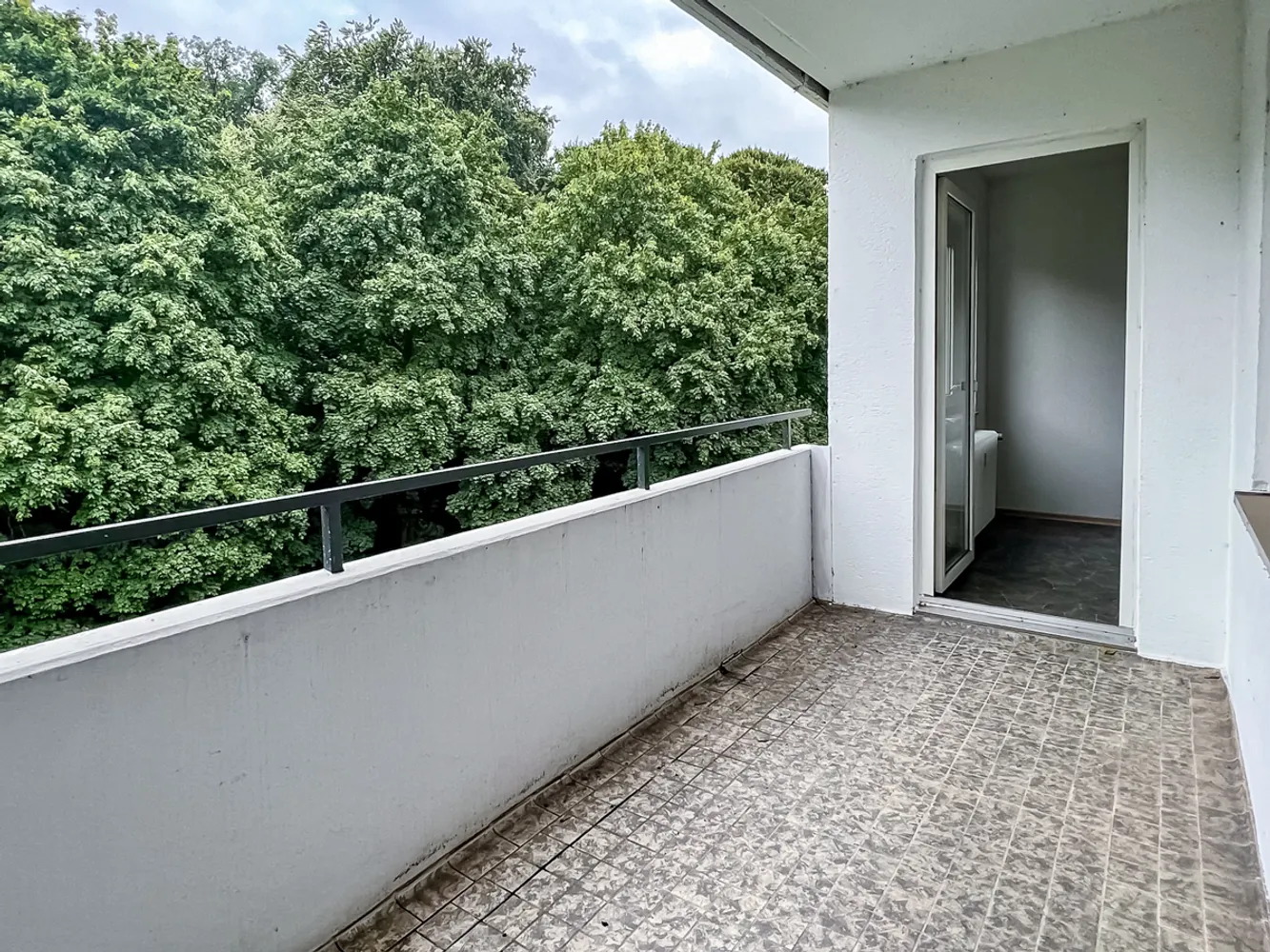 2 room apartment with 61 m² in Bielefeld – Photo 2