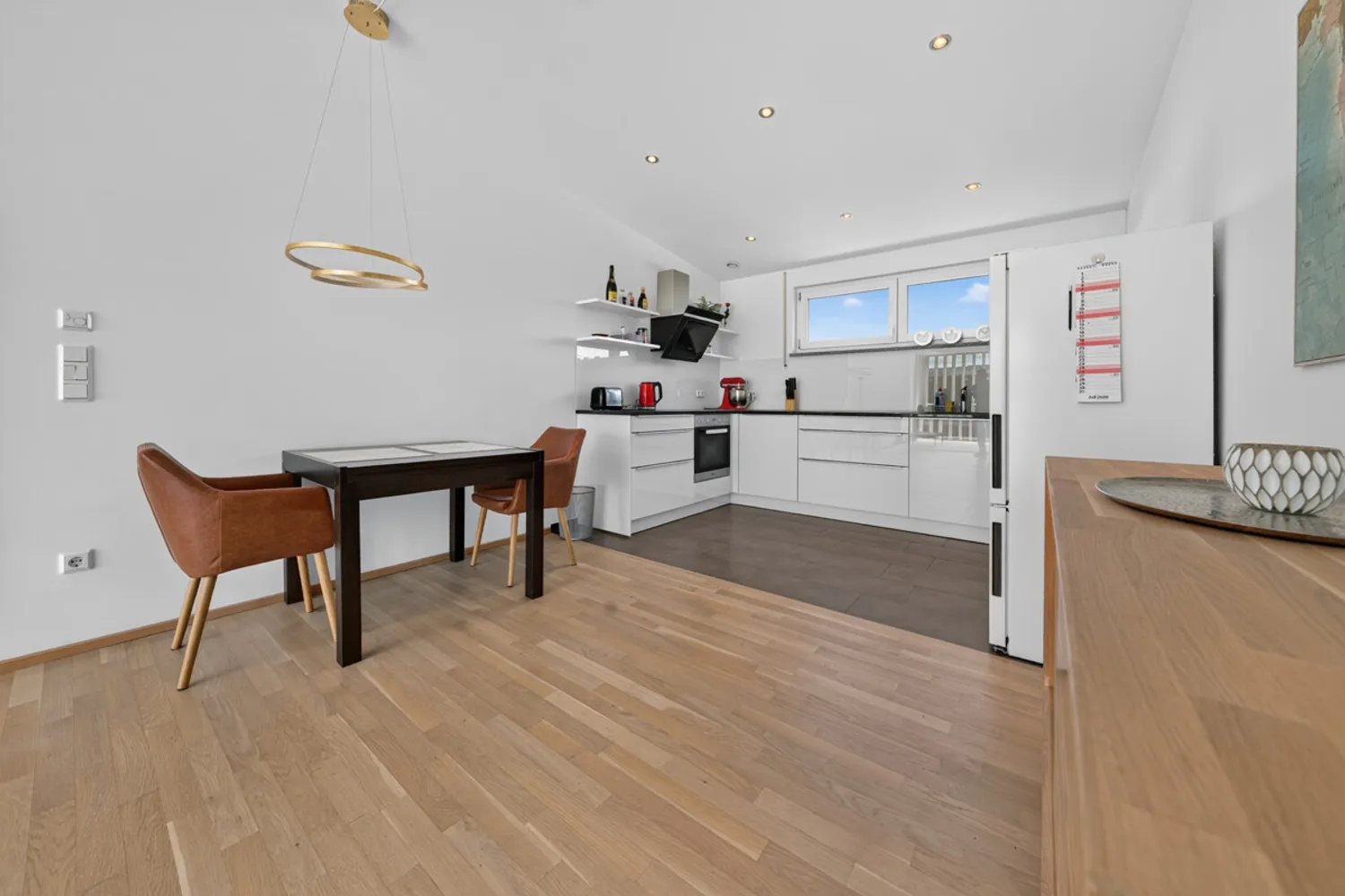 3 Zimmer Wohnung mit 119 m² in Augsburg – Bild 2