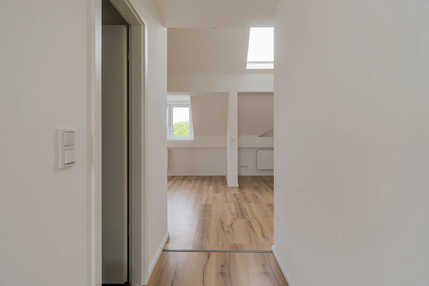 2 Zimmer Wohnung mit 77 m² in Berlin – Bild 9