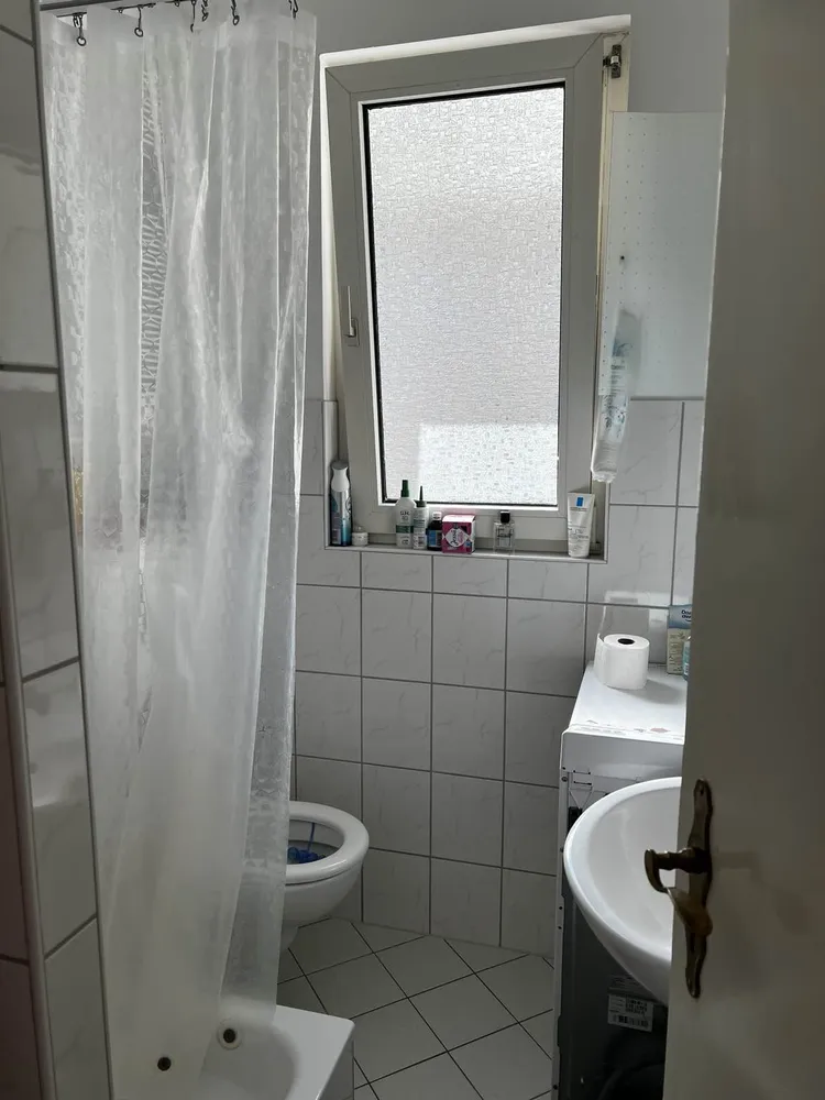 2 Zimmer Wohnung mit 37 m² in Düsseldorf – Bild 2