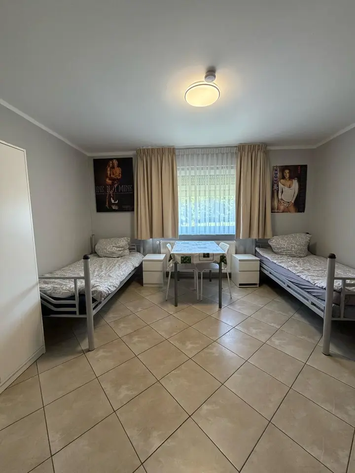 WG-Zimmer mit 250 m² in Nettetal – Bild 3