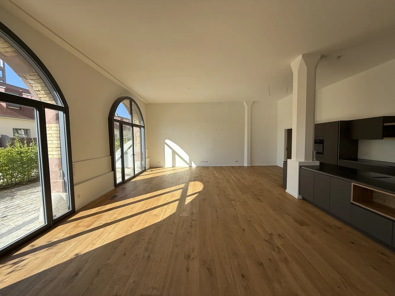 4 Zimmer Wohnung mit 200 m² in Karlsruhe – Bild 5