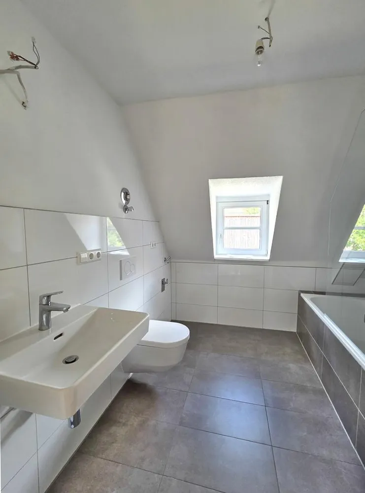 4 Zimmer Wohnung mit 106 m² in Karlsruhe – Bild 6