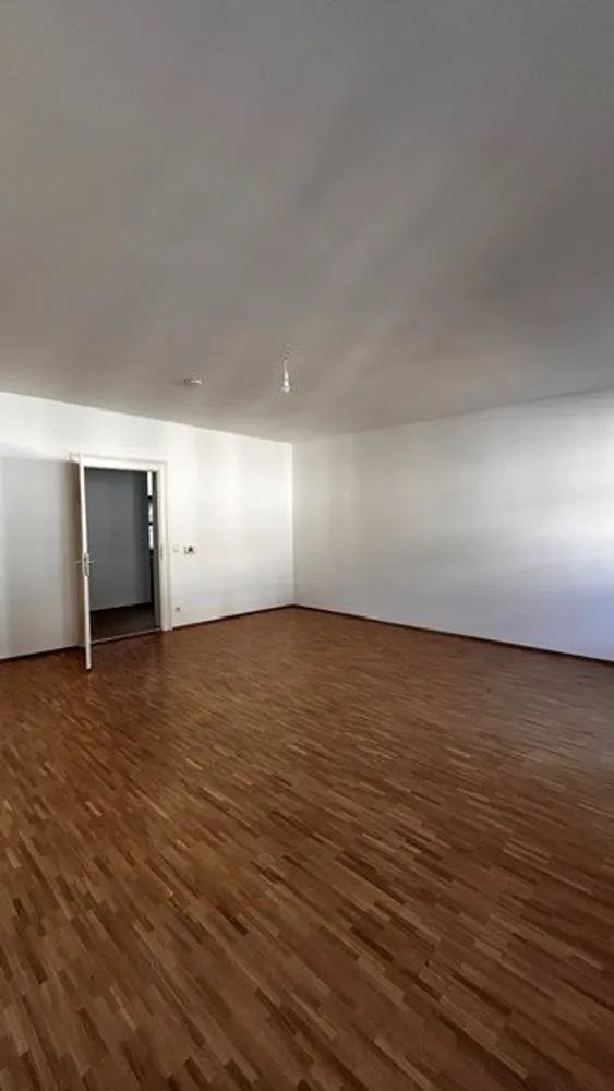 4 Zimmer Wohnung mit 124 m² in München – Bild 11