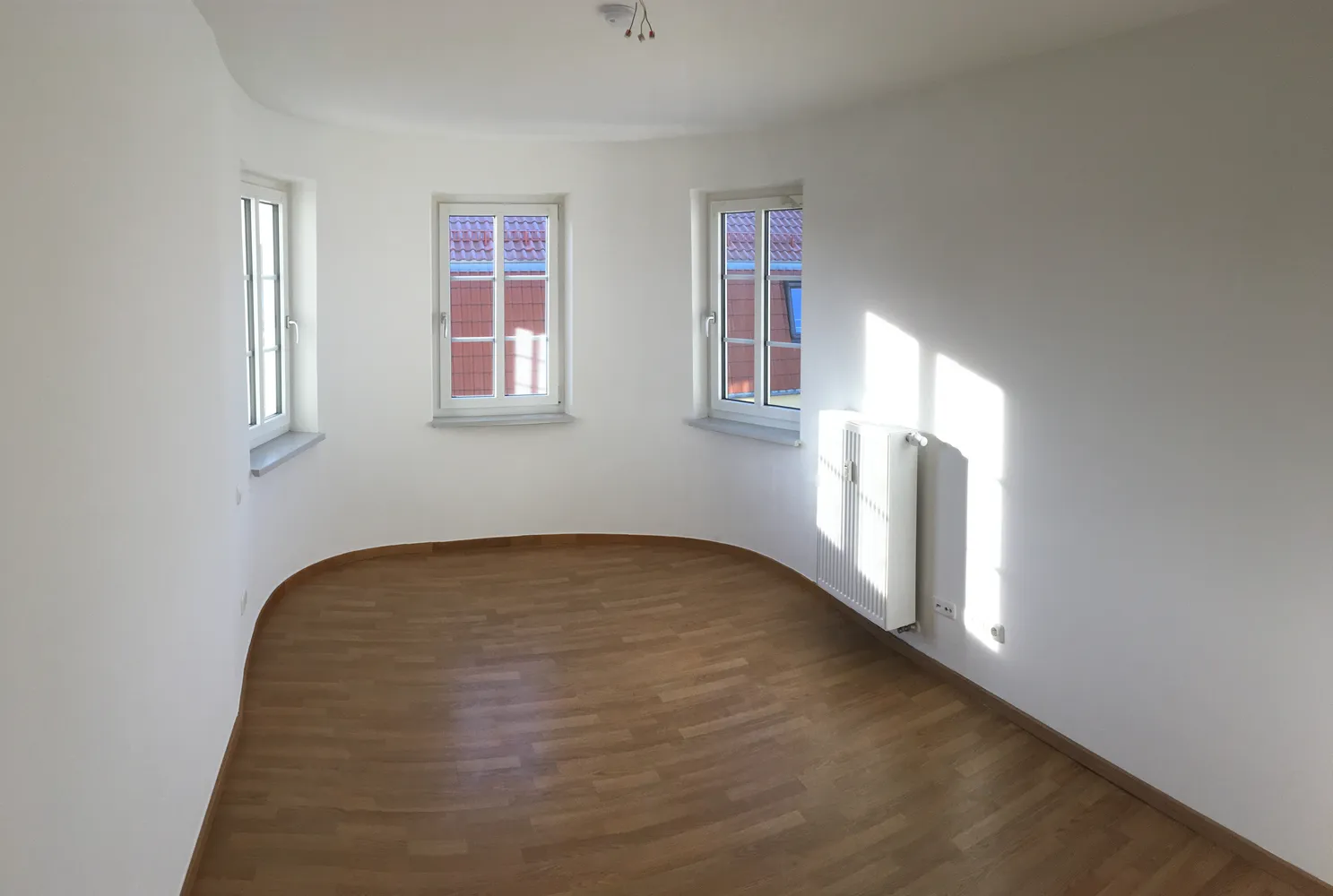 4 Zimmer Wohnung mit 81 m² in Augsburg – Bild 1
