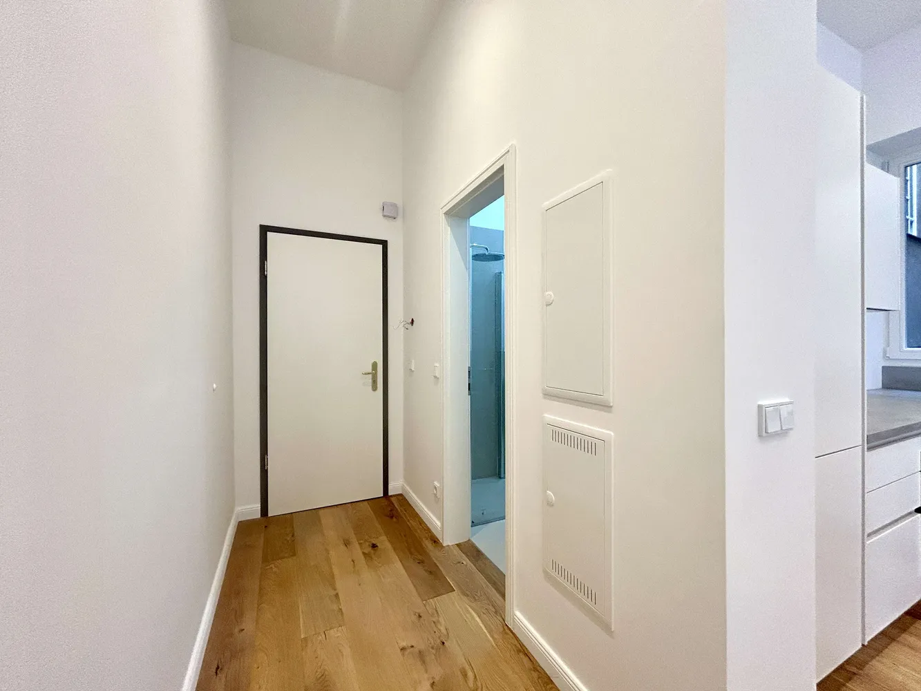 2 room apartment with 83 m² in Berlin – Photo 2