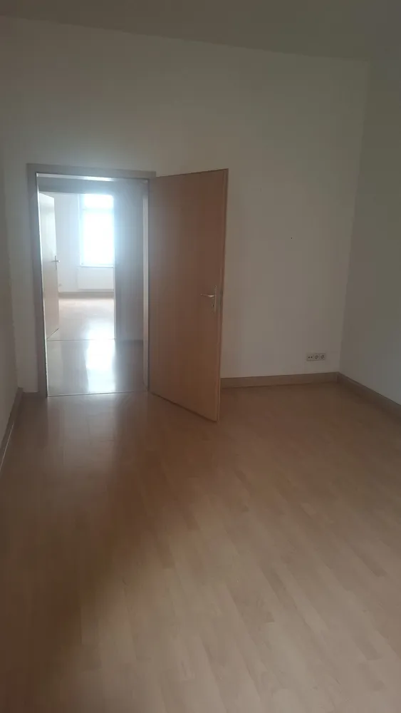 5 Zimmer Wohnung mit 104 m² in Halle (Saale) – Bild 8