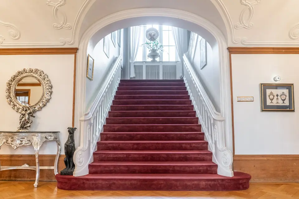 6 Zimmer Wohnung mit 350 m² in Iserlohn – Bild 6