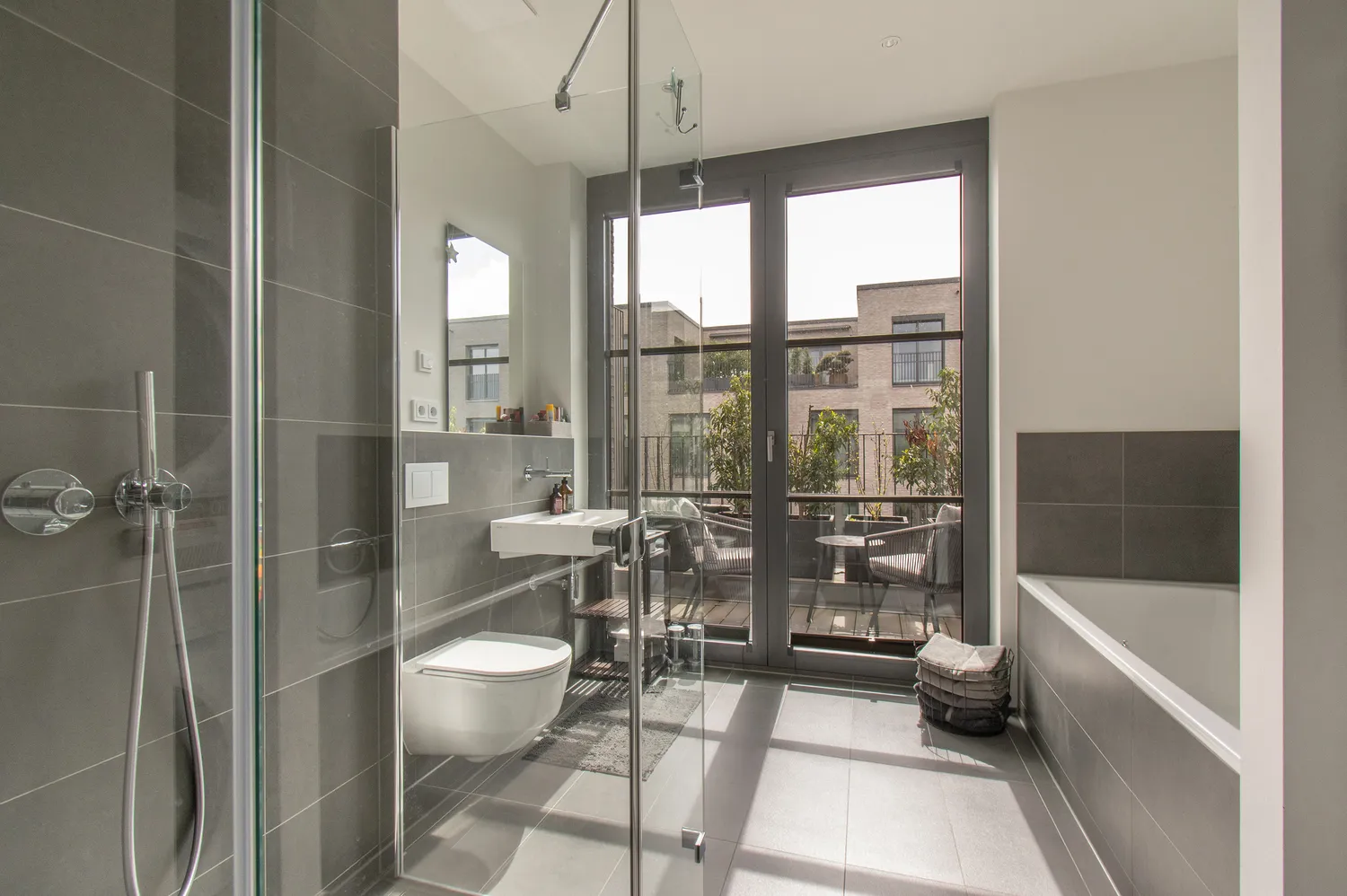 2 room apartment with 83 m² in Hamburg – Photo 1